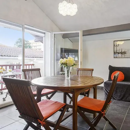 Апартаменты Du Temple - Welkeys Биарриц